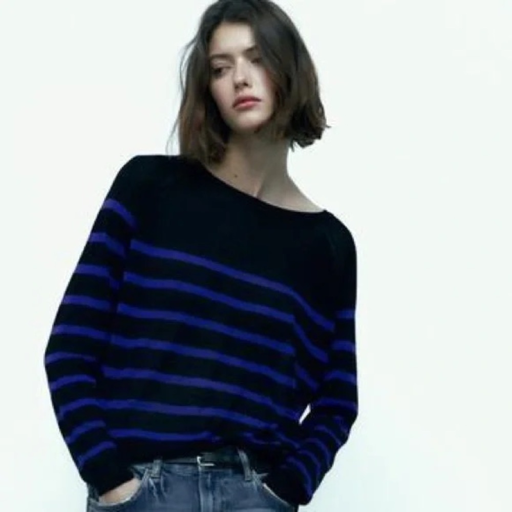 Zara Sweater basic knit blue black‎ stripped lightweight crewneck neutral medium